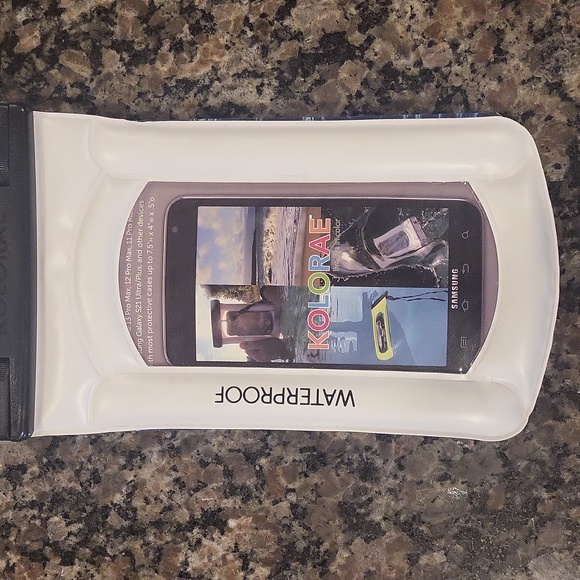 Kolorae Waterproof & Float Phone Dry Bag new white KOI-0771 - Picture 3 of 7